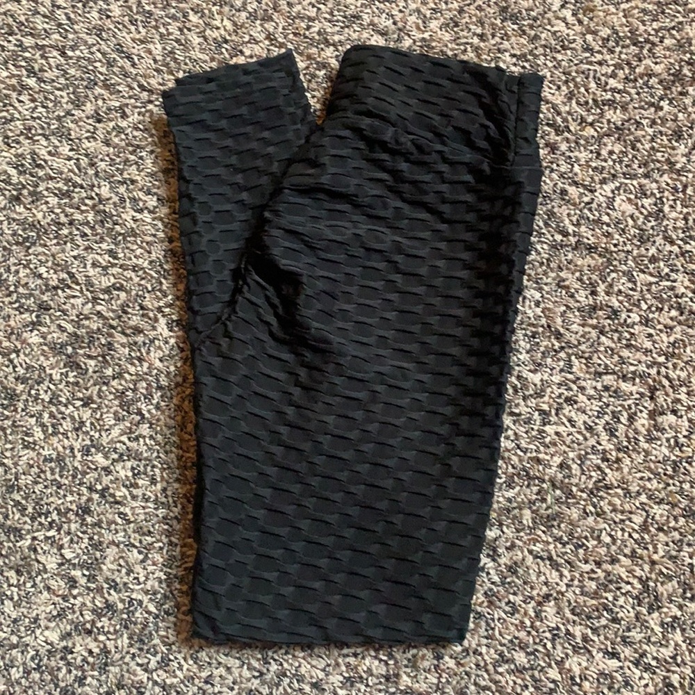 Scrunch butt leggings